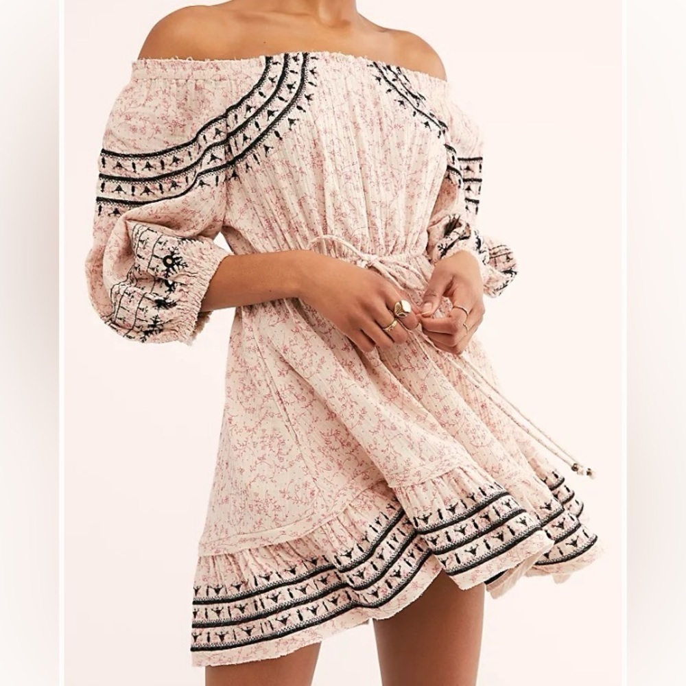 Free People Swing Into Spring floral embroidered off shoulder Mini Dress Sz S/P